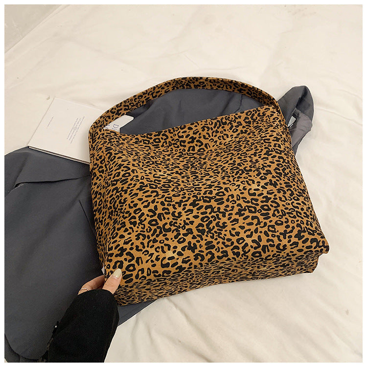 Sac à main imprimé léopard