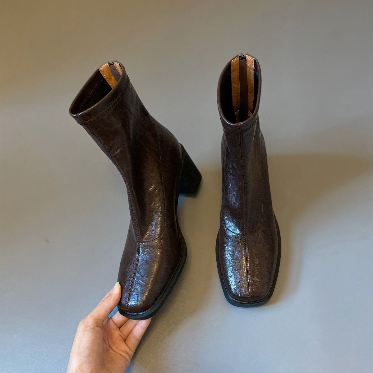 Bottes rétro à talon haut