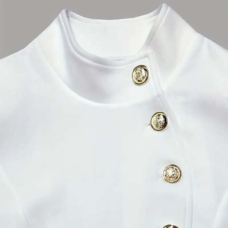 Robe élégante col montant avec boutons dorés,